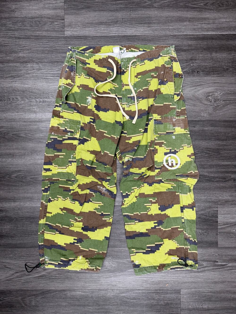 Copied - Hidden NY Distressed Digi Camo Overpants L/XL Brand New